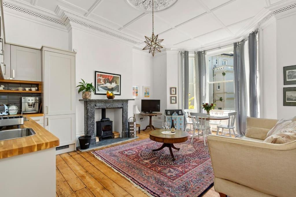 Luxurious Victorian, A Few Minutes From The Beach - Sleeps 2 Adults And Up To 3 Children Lejlighed St Leonards-on-Sea Eksteriør billede