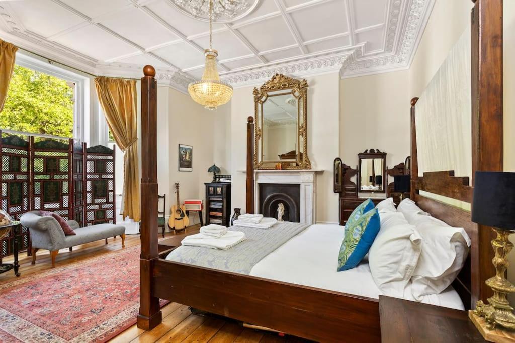Luxurious Victorian, A Few Minutes From The Beach - Sleeps 2 Adults And Up To 3 Children Lejlighed St Leonards-on-Sea Eksteriør billede